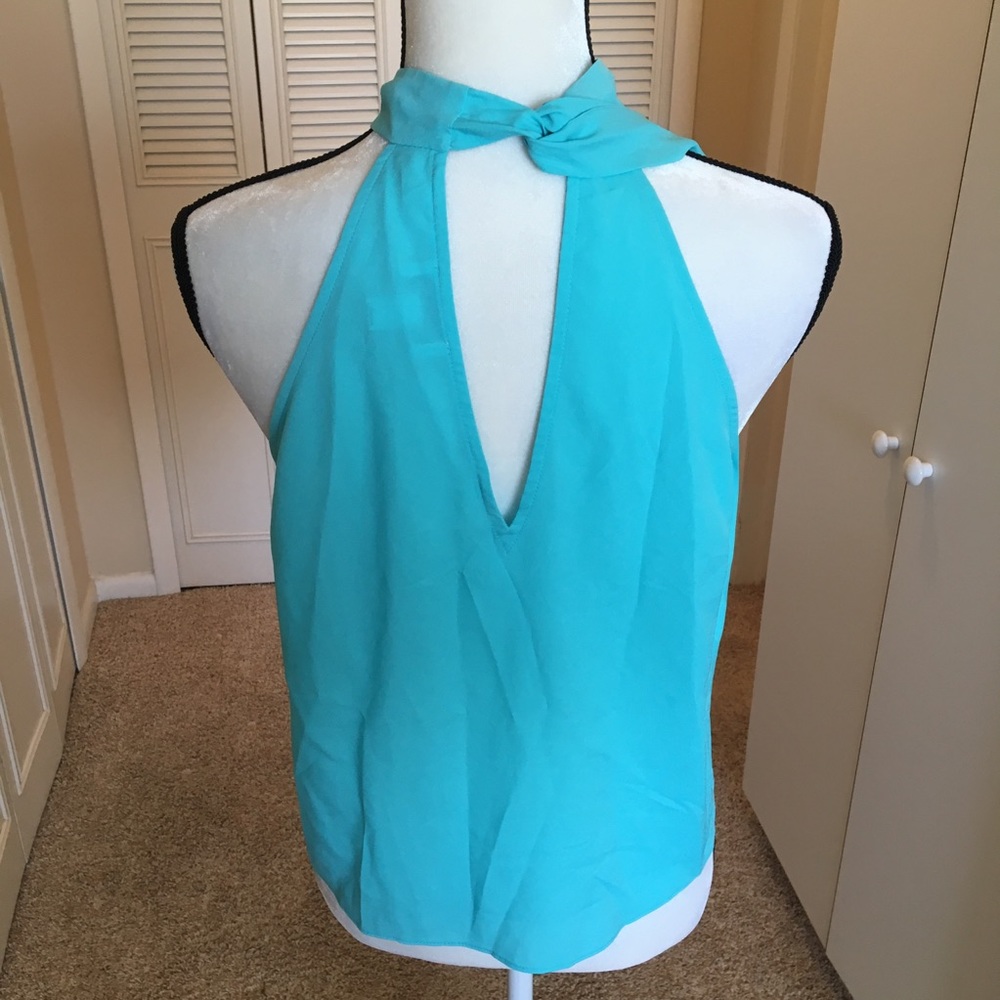 🎉 Cute Halter top from Bisou Bisou 🦋 - Picture 5 of 8